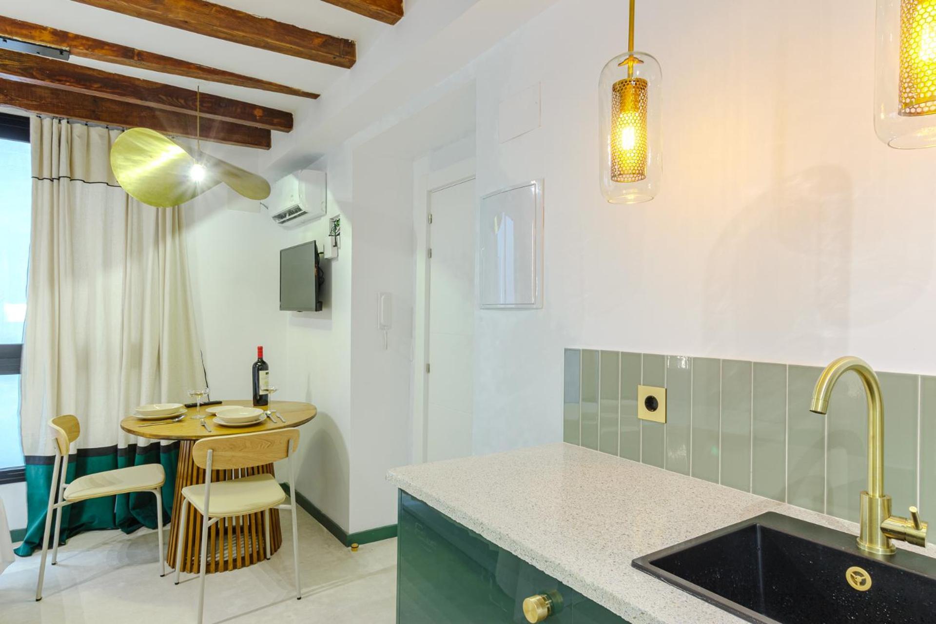 Refined And Practical Studio In Historic Center Of Alicante Exterior foto